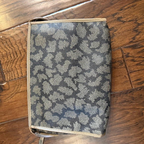 Vintage Yves Saint Laurent Black and Gold Patterned Bag - Picture 2 of 3